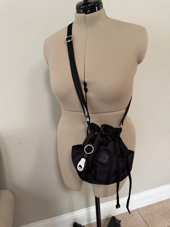 Black Kipling crossbody bag - Picture 1 of 10